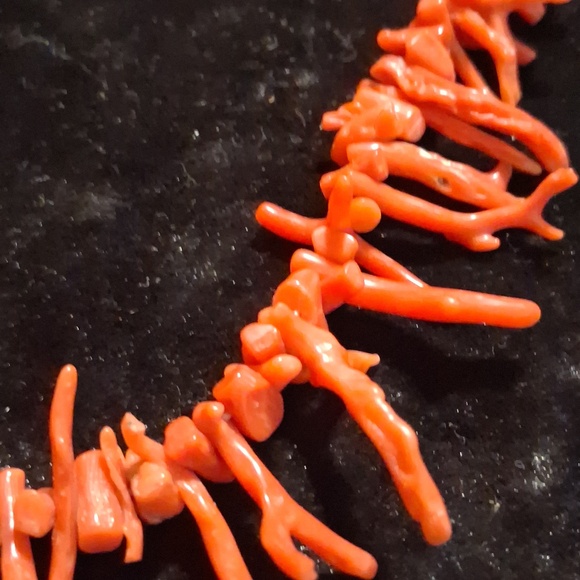 Vintage Branch Coral Necklace 18 In. Long - Picture 3 of 10